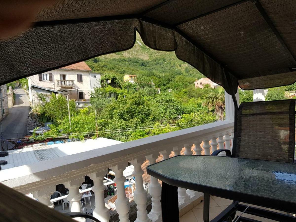 Apartments Sovran Vila Marija Прчань Экстерьер фото
